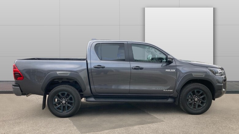 Toyota Hilux Diesel Invincible X D/Cab Pick Up 2.8 Hybrid 48V Auto